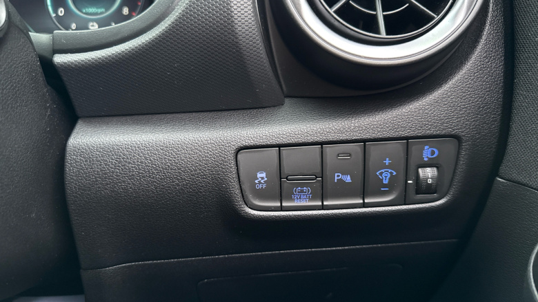 Hyundai KONA 1.6 GDi Hybrid Premium 5dr DCT Hybrid Hatchback